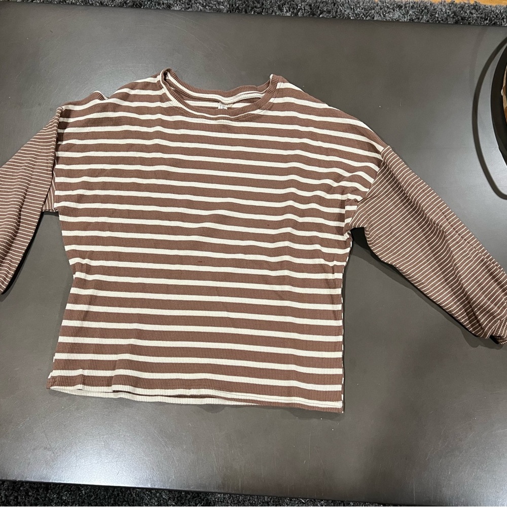 Long sleeve top